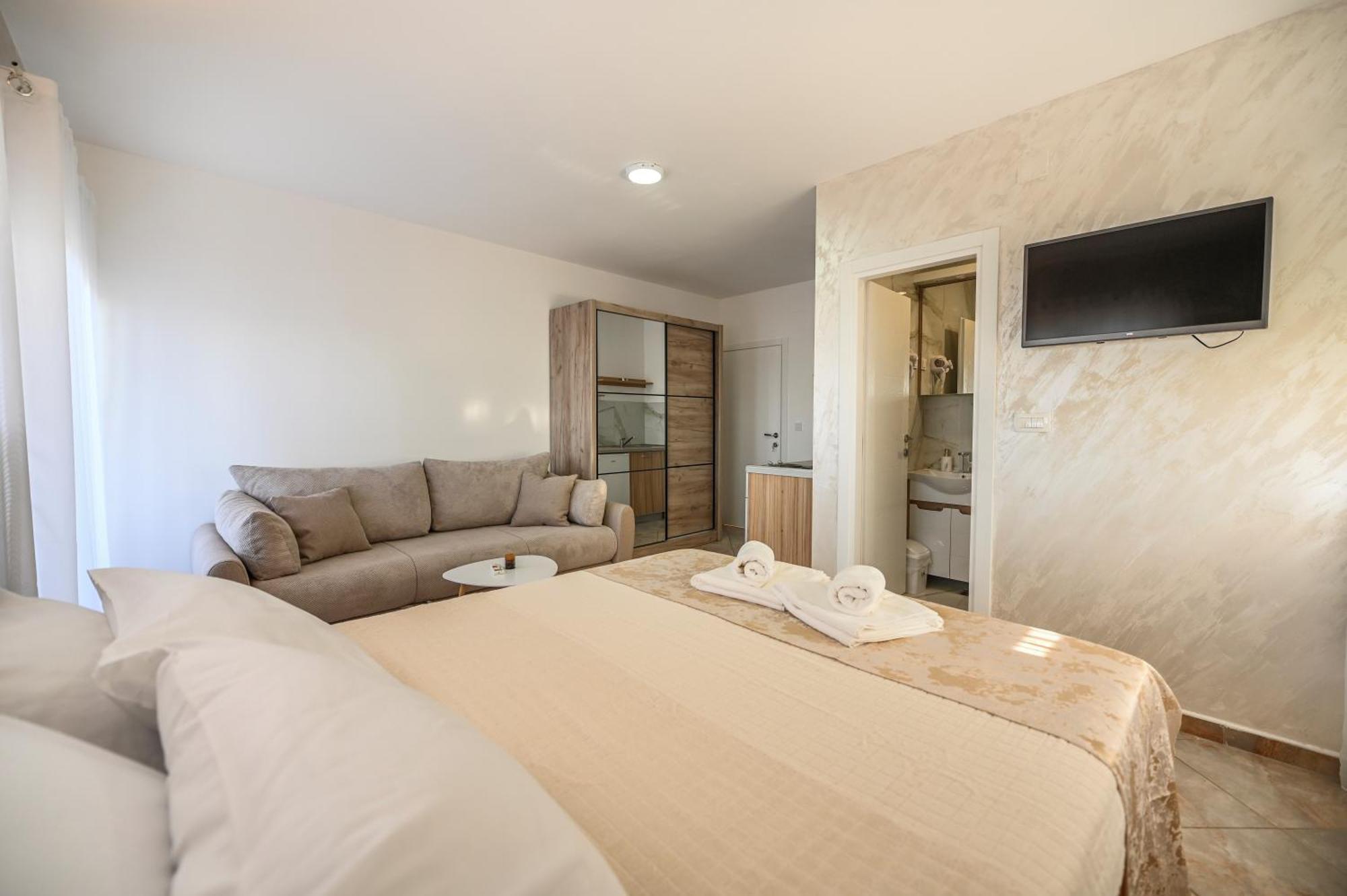 Villa Lux Rajovic Budva Bagian luar foto