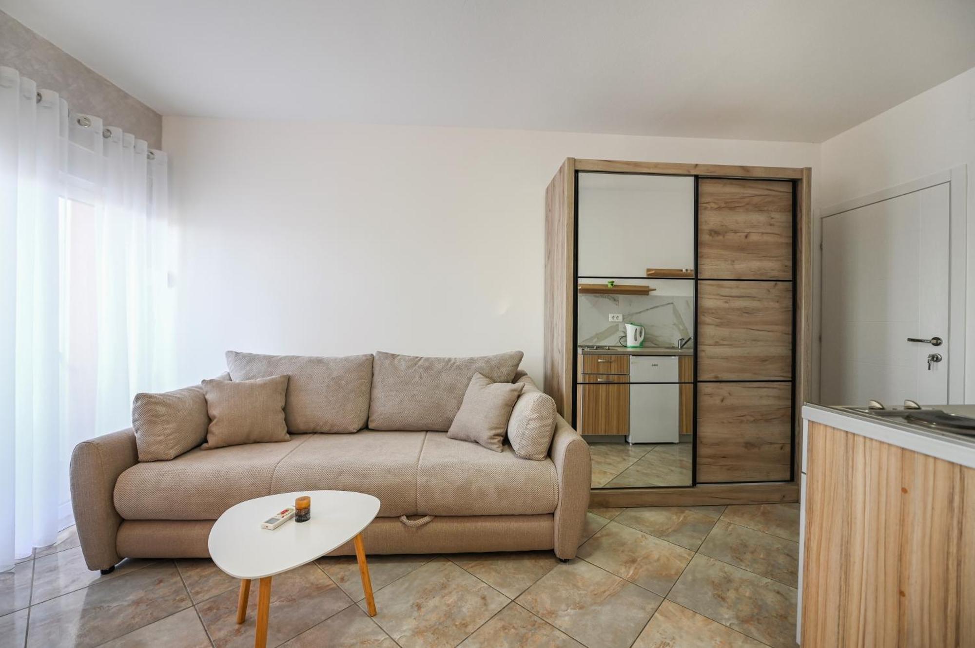 Villa Lux Rajovic Budva Bagian luar foto