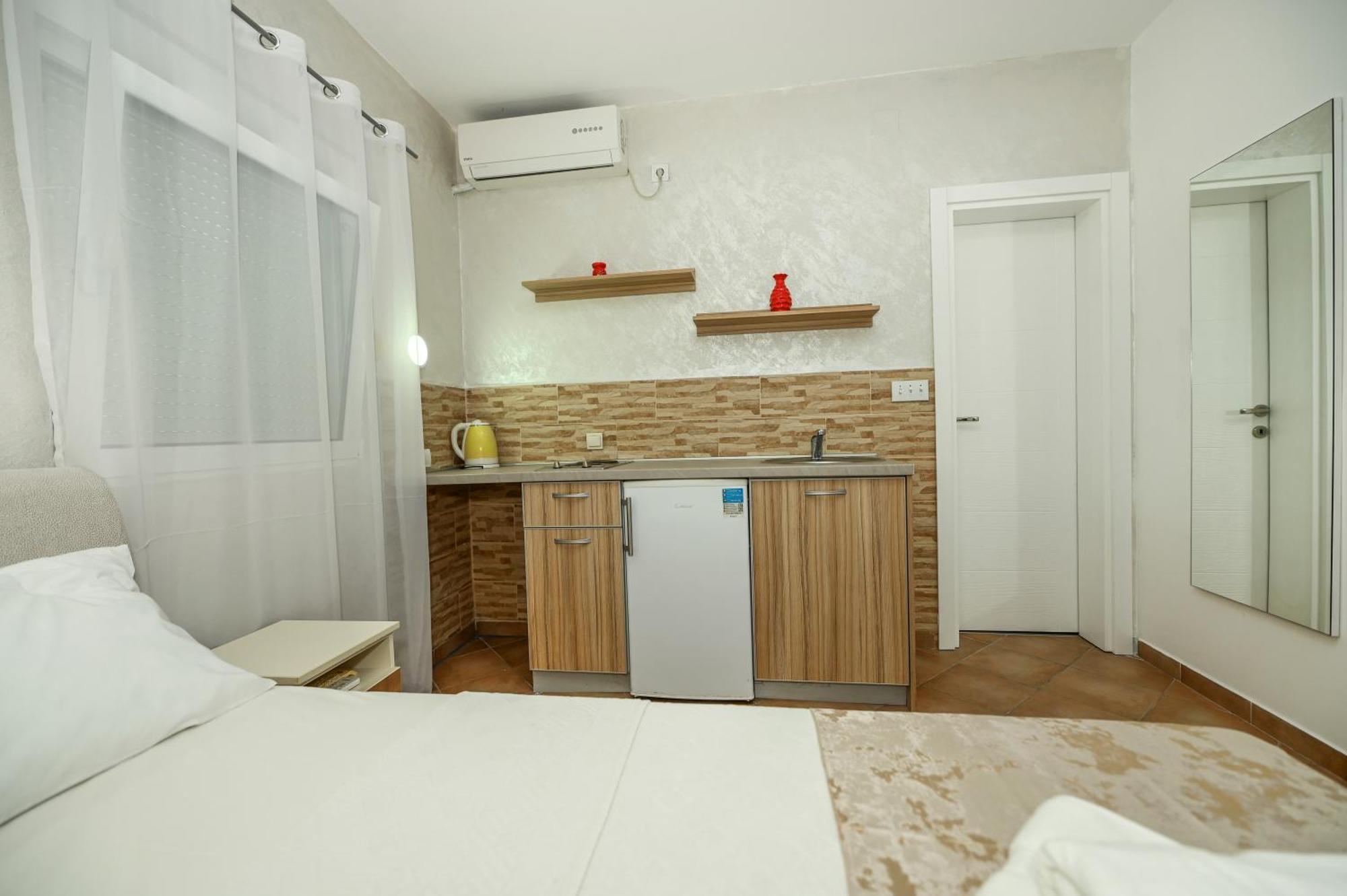 Villa Lux Rajovic Budva Bagian luar foto