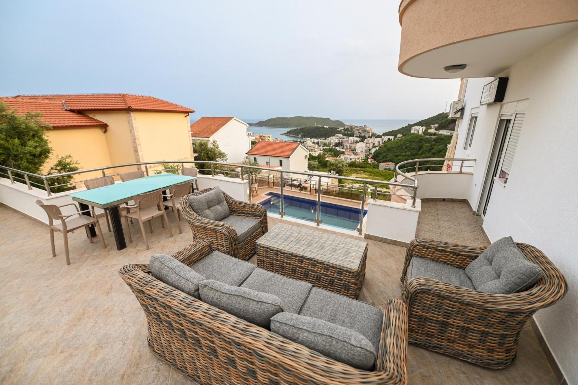 Villa Lux Rajovic Budva Bagian luar foto